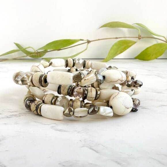 Boho White Stone Memory Wire Bracelet, Rustic Southwest Wrap Bracelet - Picture 1 of 5